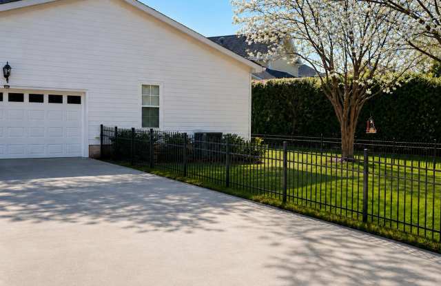 9414 Ginhouse Ln Gallery 4