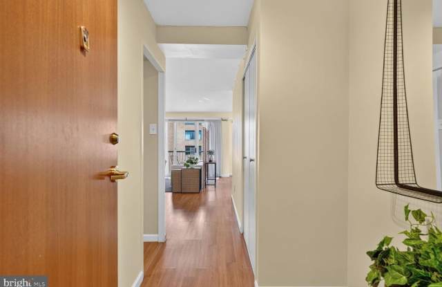 730 24TH ST NW #512 Gallery 4