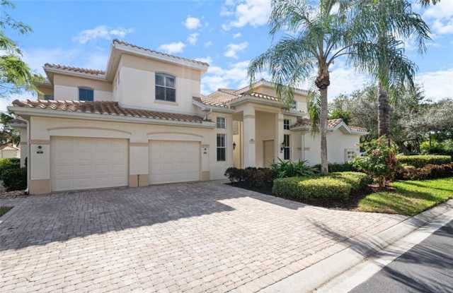 ***ANNUAL UNFURNISHED***SPANISH WELLS***COACH HOME***3 BEDS/2 BATHS*** photos photos