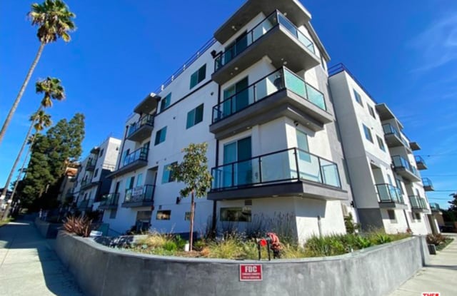 7140 S La Tijera BLVD - 7140 La Tijera Blvd, Los Angeles, CA 90045