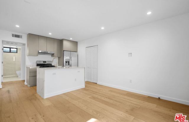 11785 Gateway Blvd photos photos