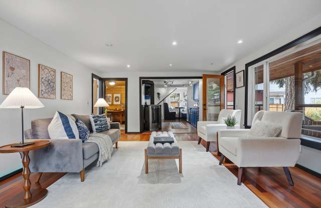 15749 Wallingford Avenue North Gallery 3