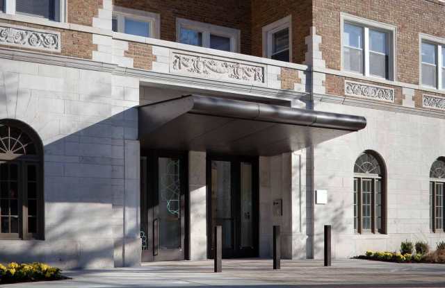 Park Central Gallery 2