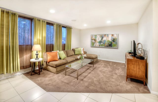 5050 E Julia Street - 5050 East Julia Street, Tucson, AZ 85711