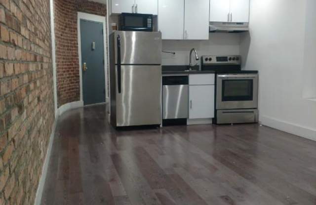 4 Saint Nicholas Terrace - 4 Saint Nicholas Terrace, New York City, NY 10027