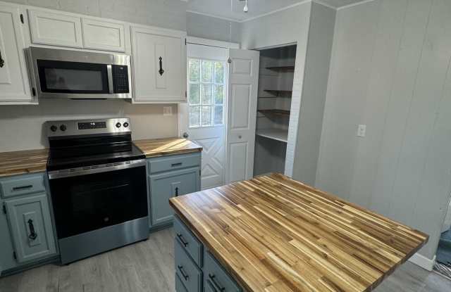 15002 Old Taylorsville Rd Gallery 4