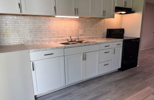 Cozy Duplex Unit Available NOW! photos photos Cozy Duplex Unit Available NOW! photos photos