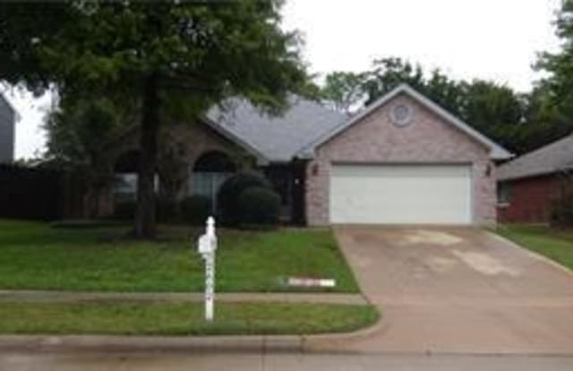 2602 Crockett Drive - 2602 Crockett Drive, Corinth, TX 76210