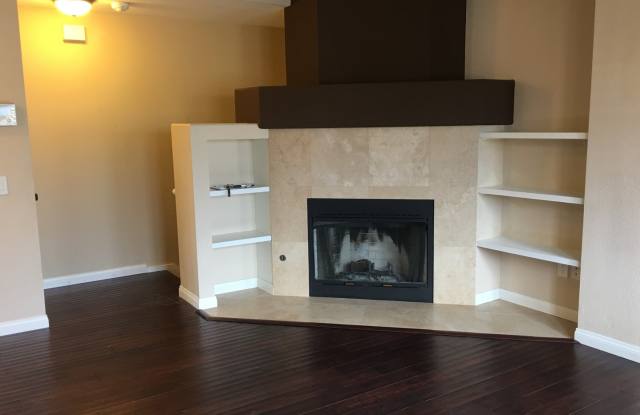 Two Bedroom Condo in Rancho San Diego! Gallery 3