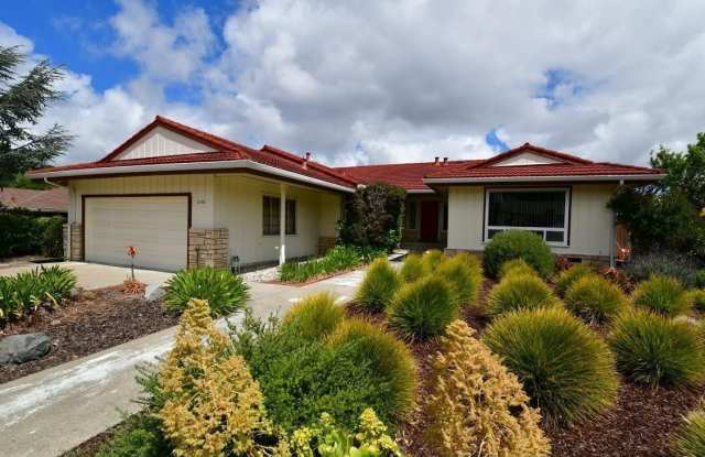 2756 Comstock CIR photos photos