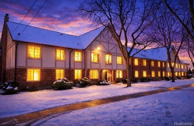 30228 Southfield Road photos photos