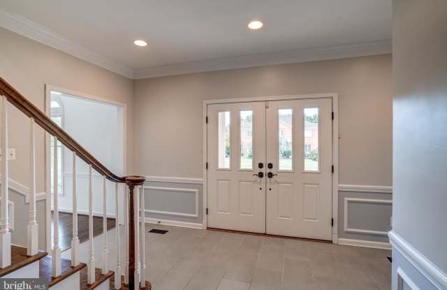 6303 DUNAWAY COURT Gallery 3