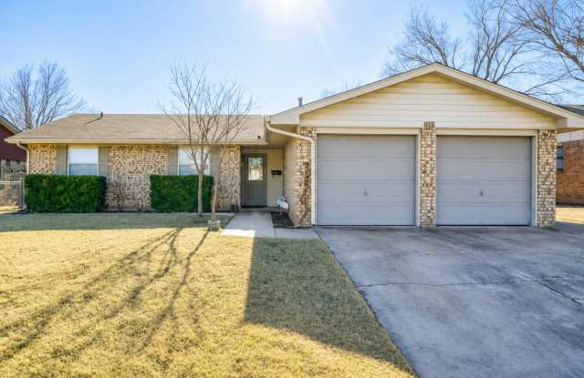 5716 Northwest Cedarwood Drive Gallery 1