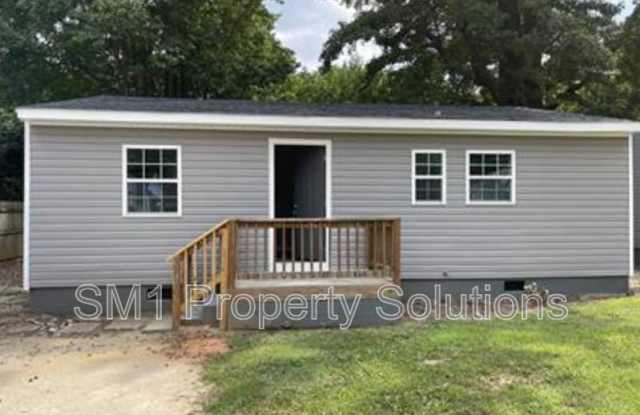 104 Lawndale Avenue photos photos