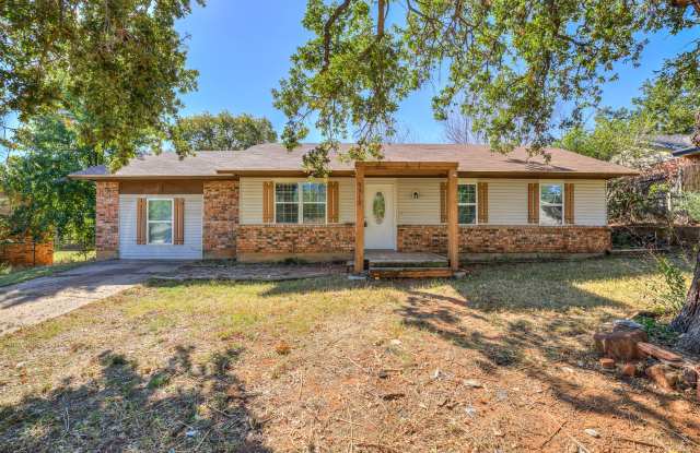 Home for rent in Guthrie Schools + Northeast Edmond photos photos