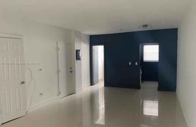 1604 Drexel Ave photos photos