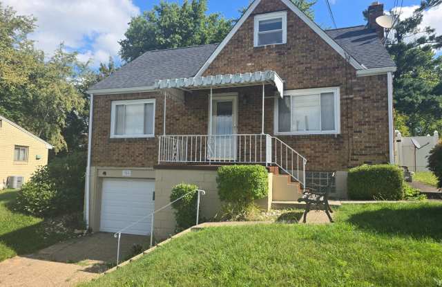 Beautifully Refreshed 3 Bedroom Cape Cod - Conveniently Located in Monroeville photos photos