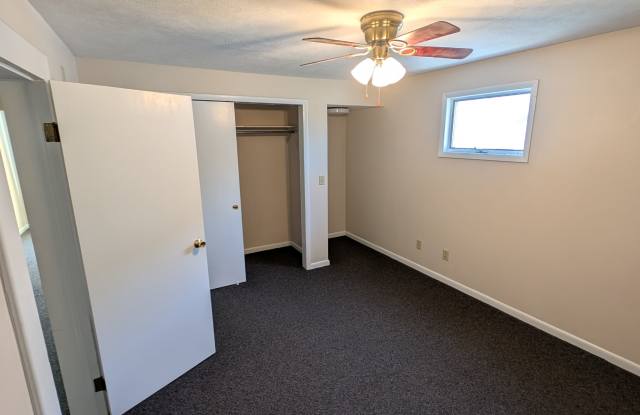 330 Irvine Place - 2 photos photos