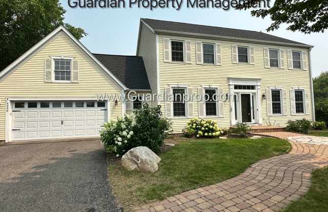 Eagan Single Family Home, Office, Deck, Patio, 2 Car Garage, Available Late July/Aug photos photos