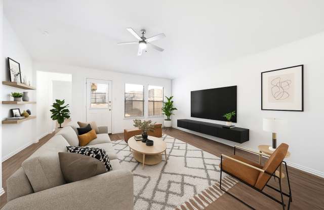109 Knoll Pines Drive Gallery 2