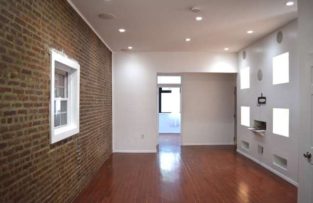 75 LAIDLAW AVE Gallery 2