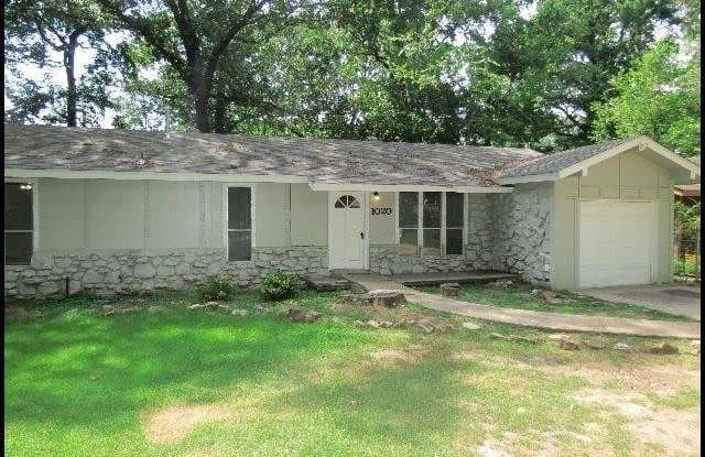 1020 Towering Oaks photos photos