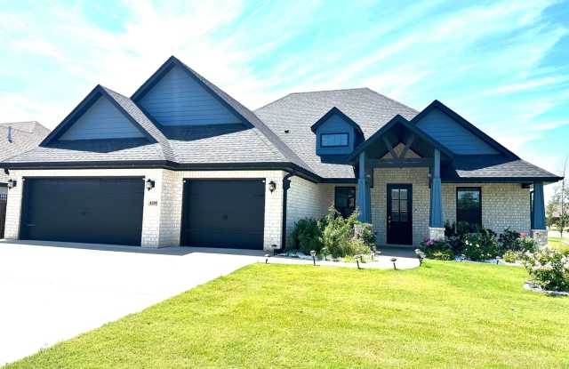 4 Bedroom/ 3 Bathroom Home for Rent in Bentonville, AR. photos photos