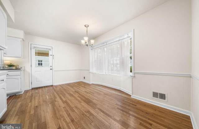 8324 EPINARD Court Gallery 4