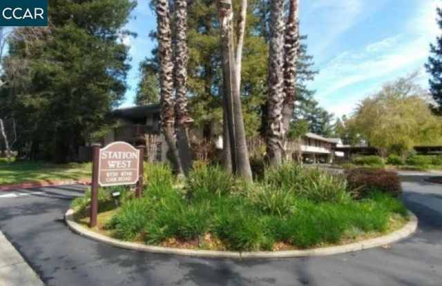 2742 Oak Rd photos photos