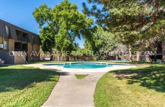 4884 S Highland Cir photos photos