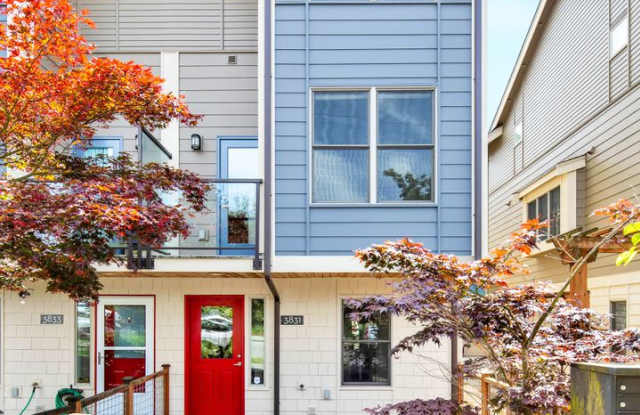 Stunning Townhome in the heart of Columbia City photos photos