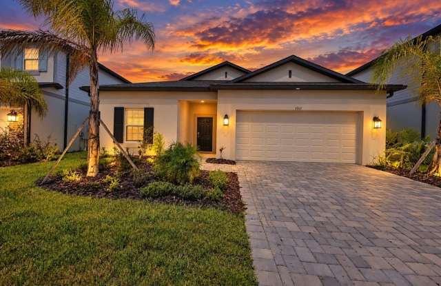 5507 FREESIA Drive Gallery 1