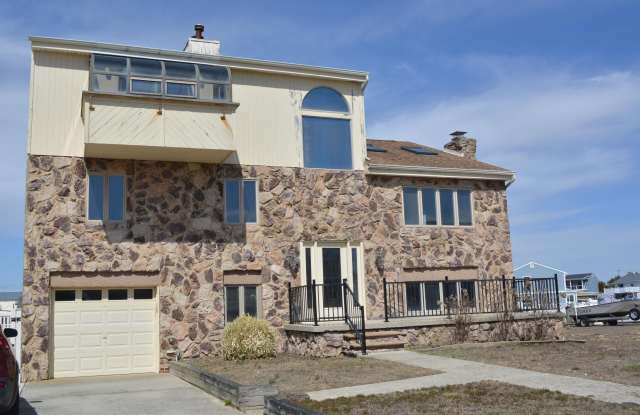 31 Seaview Dr - 31 Seaview Drive, Atlantic County, NJ 08403