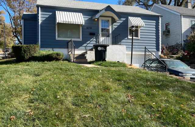 Beautiful 3 bed 1.5 bath w Garage $1495 photos photos