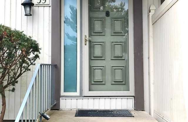 35 EASTFORD Court Gallery 2
