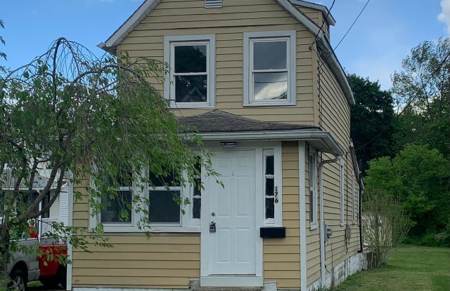176 KRUMM AVENUE - 176 Krumm Avenue, Camden County, NJ 08091