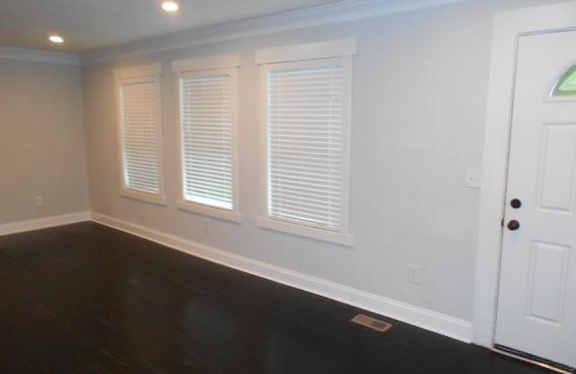 1136 Wyland Dr SW Gallery 3