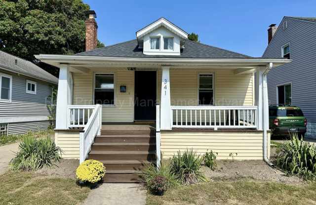 Fully Updated 2BR / 1.5BA – Steps from Downtown Ferndale! photos photos