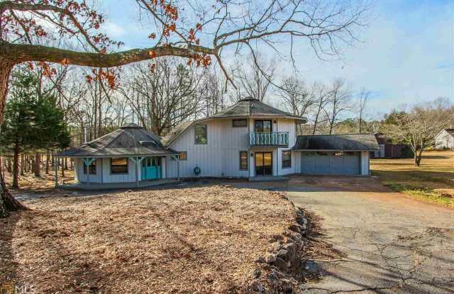 185 Carrington Ln Gallery 2