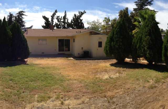 Charming Beaumont Home 3 Bed/2 Bath - 914 East 11th Street Beaumont, CA 92223 Gallery 4