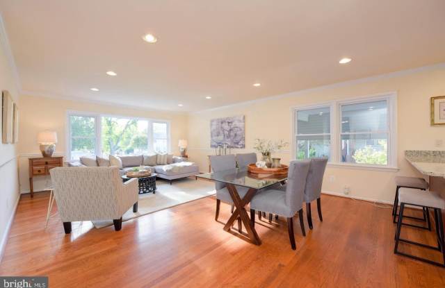 8506 WAGON WHEEL Road Gallery 4