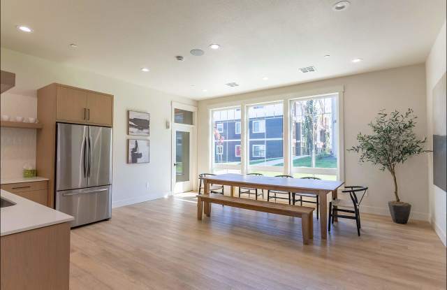 Cascade Place Apartment Homes Gallery 4