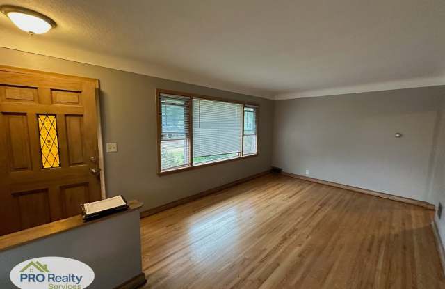 3 Bedroom Home in South Saint Paul photos photos