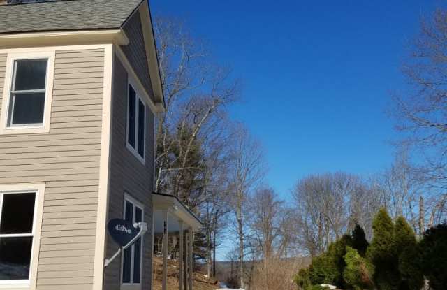 143 Railroad Ave photos photos 143 Railroad Ave photos photos