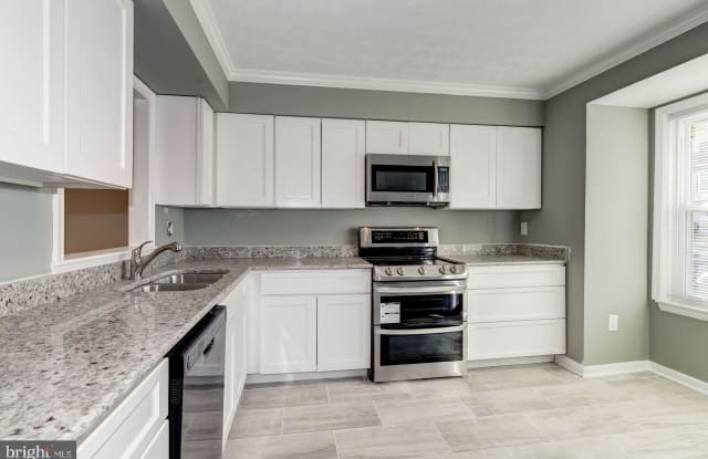 15009 COURTLAND PLACE Gallery 2