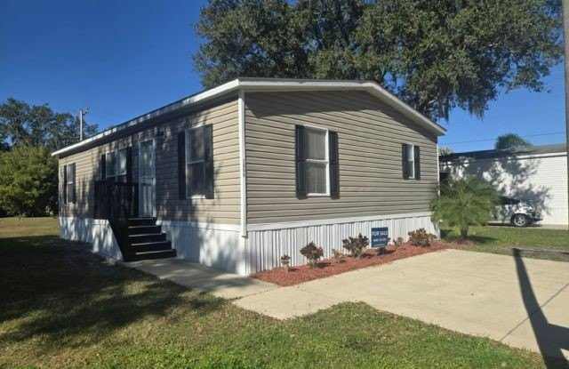 7086 Greenbrier Village Drive photos photos