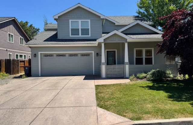 NEW TO MARKET/ LARGE 2 STORY HOME ON PRIVATE DEAD END STREET/ COMING SOON photos photos