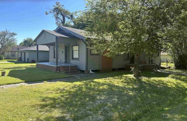 Spacious 3 Bedroom Home for Rent - 4210 Sullivan Street, Beaumont, TX 77705