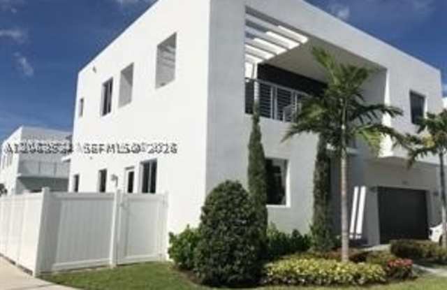 10125 NW 75 terr Gallery 2