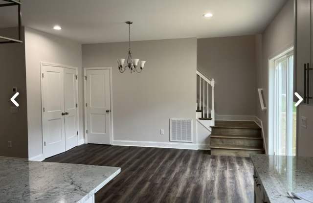 240 Old Farm School Road. Gallery 3